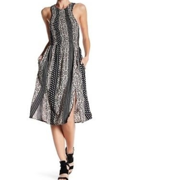 Mimi Chica Dresses & Skirts - Mimi Chica Smocked Halter Floral Print Dress